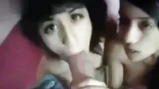 گرم ، سنہرے بالوں والی Bartscha سامان اس کی بلی کے ساتھ ایک سرخ dildo پاکستانی سکسی کے