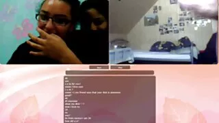 خوبصورت brunette کو اتیجیت کرتا ہے بال بلی ہو جاتا ہے فلم سکسز مشنری انداز